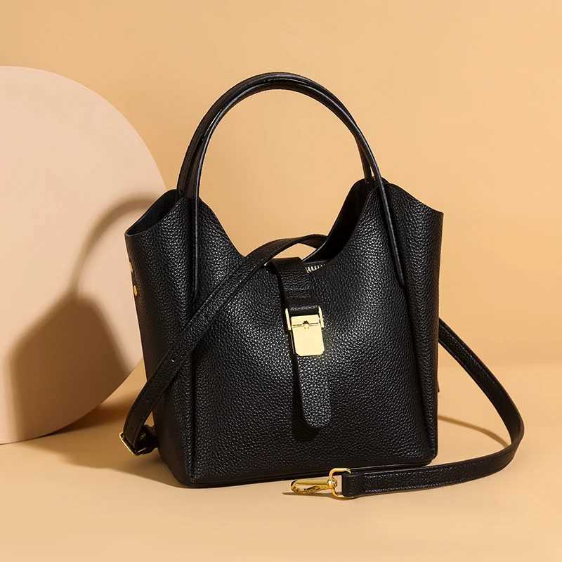 Genuine Leather High Quality Womens Tote Bag Designer Female Crossbody Bag Casual Female Shoulder Messenger Handbags 2026 H260306