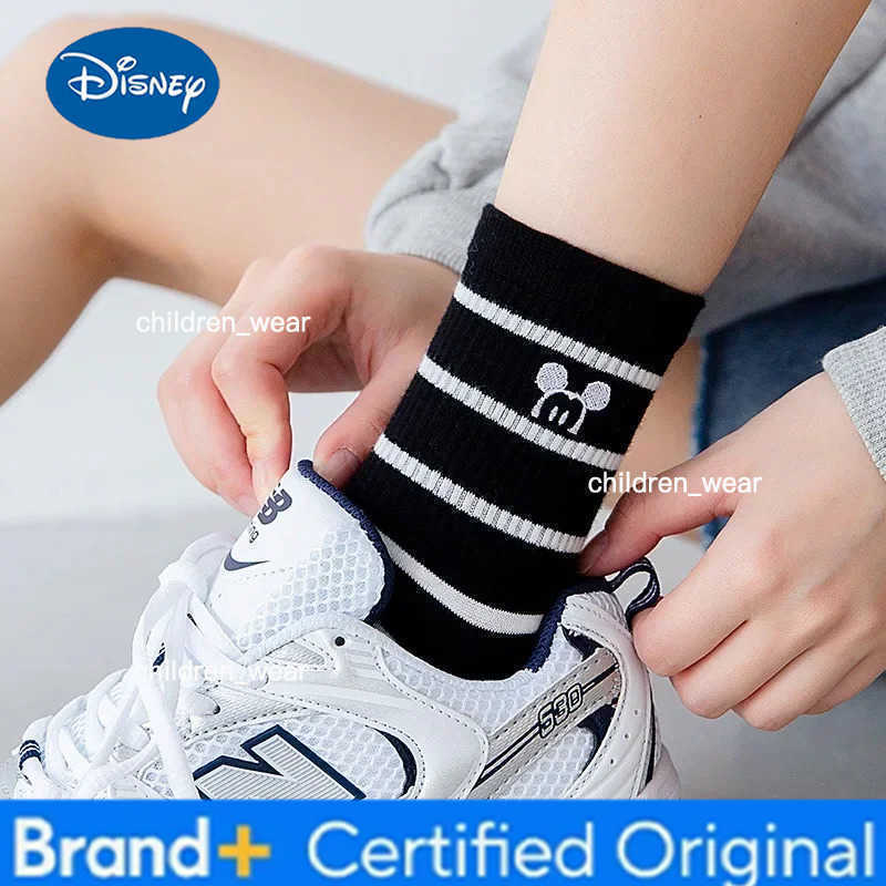 Disney Mickey Mouse Socks Women Cotton Fashion Black White Sports Breathable Anime Couple Cute Cartoon Girls Skateboarding Socks H260306