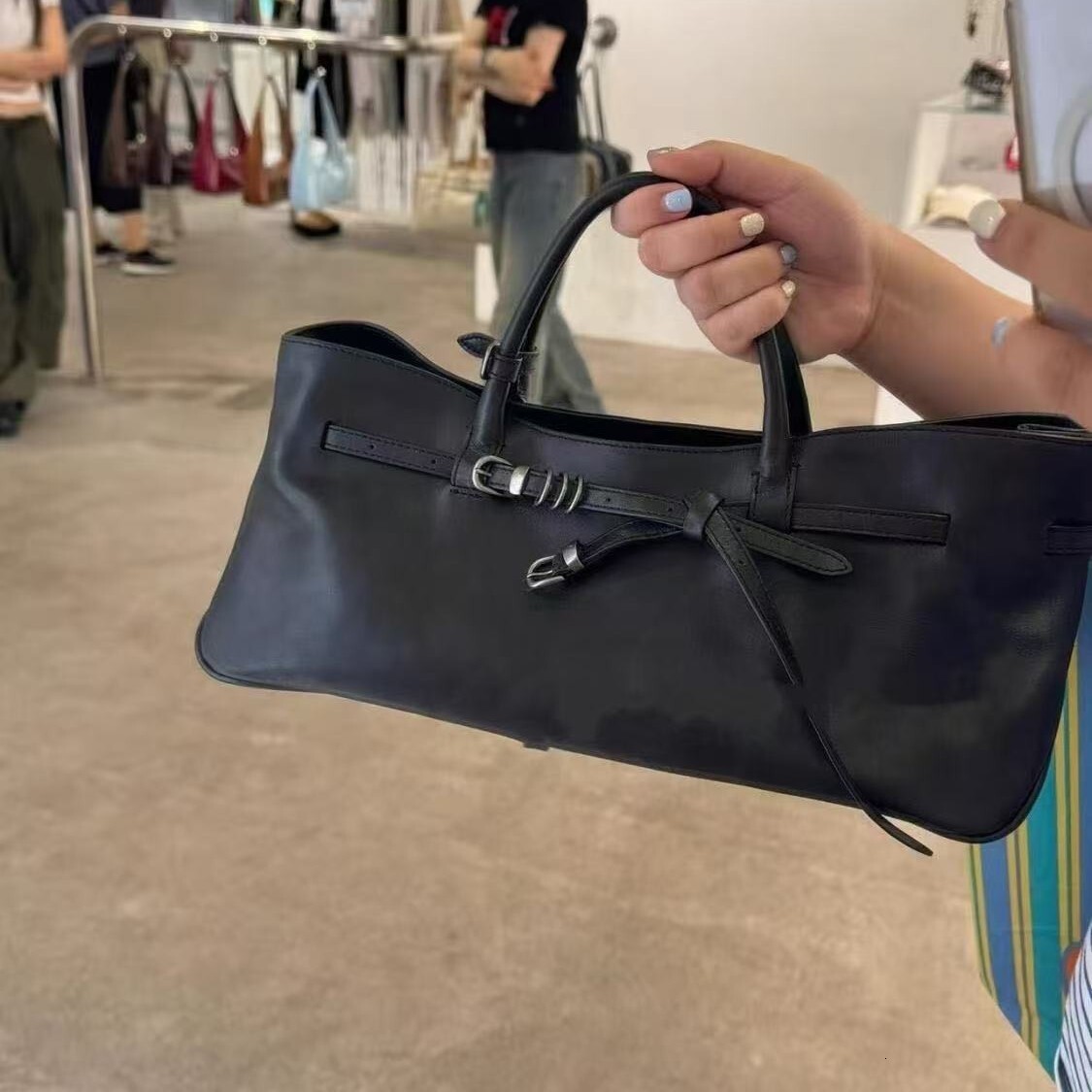 2026 Korean Style Ins Niche Belt Buckle Design Baguette Bag Luxury Handbag Fashion High-end Dark Large Capacity Handbag Shoulder Bag