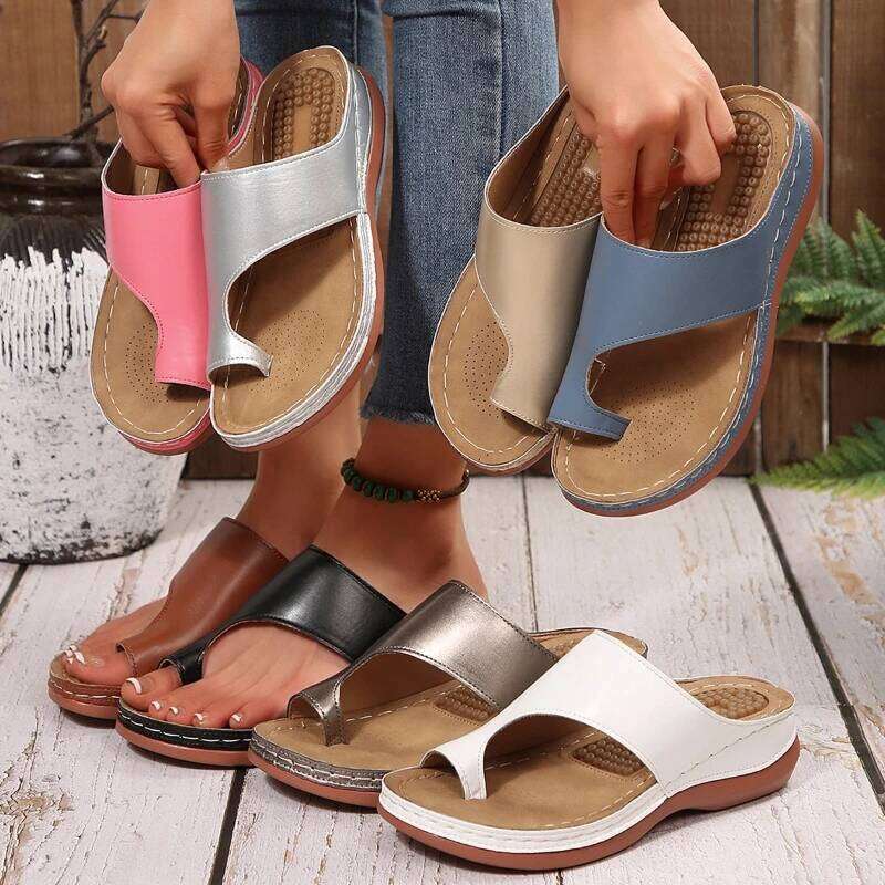 2025 Summer Round Shallow Mouth Sexy Comfortable Women's Flat Fashion Open Toe Non-Slip Thick-Soled Beach Slippers