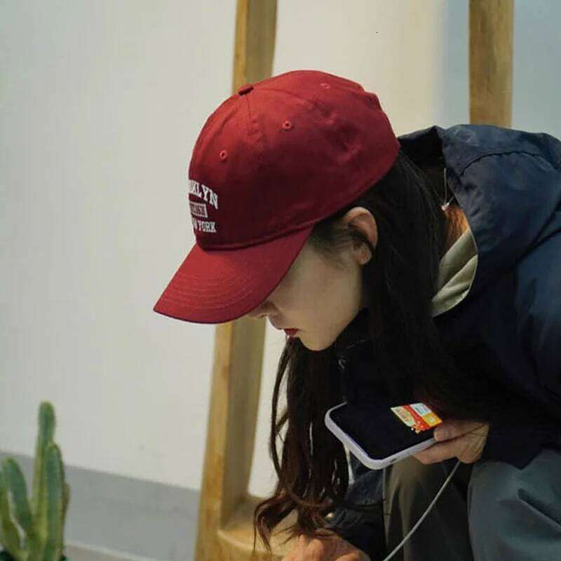 1Fashionable All-Match Letter Embroidery Casual Universal Sun-Proof Men's and Women's Outdoor Fashion Baseball Cap Y260304