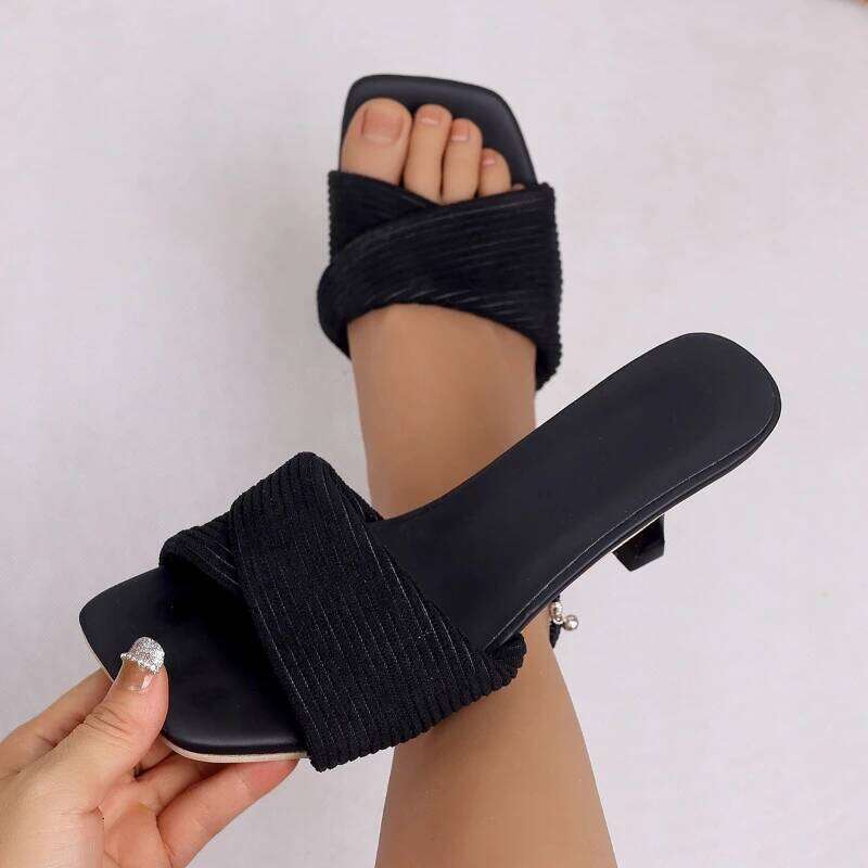 2025 New Summer Women's Square toed High Heel Outdoor Comfortable Temperament Sandals