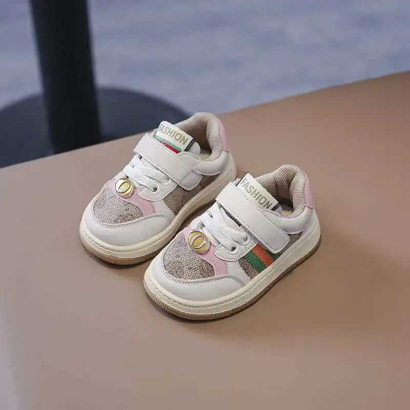 These kids' fashion casual sneakers are non-slip, breathable, and soft, making them versatile walking and outdoor shoes for both boys and girls.T