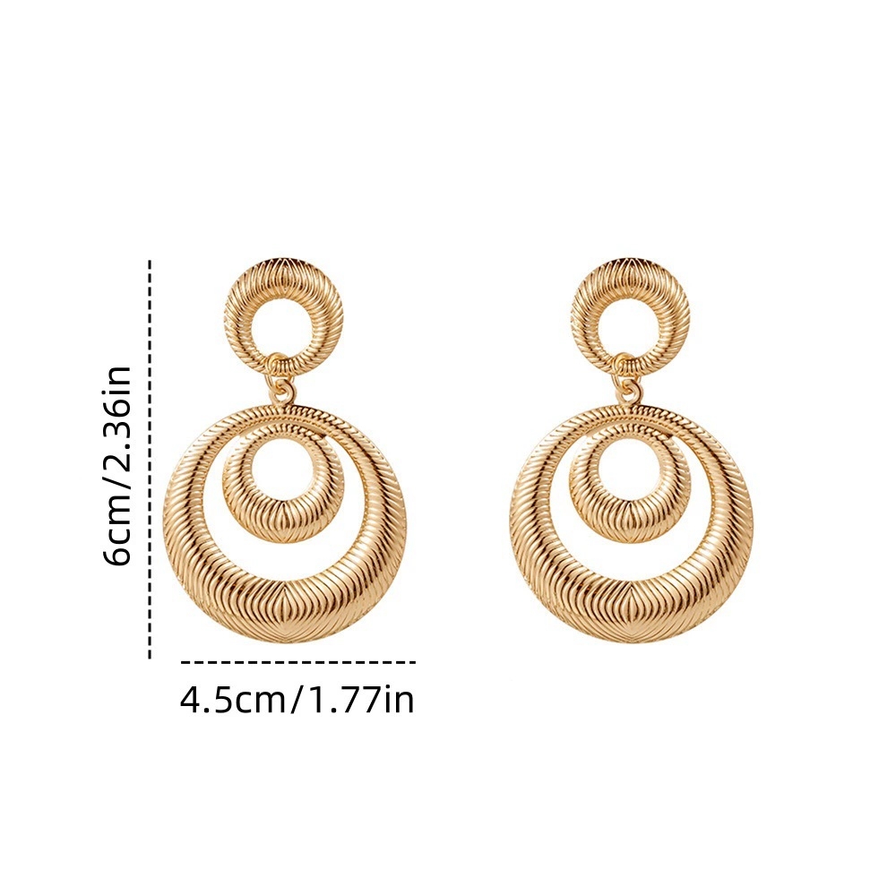 Trendy Minimalist Circle-Shaped Earring Set with Elegant Cutouts