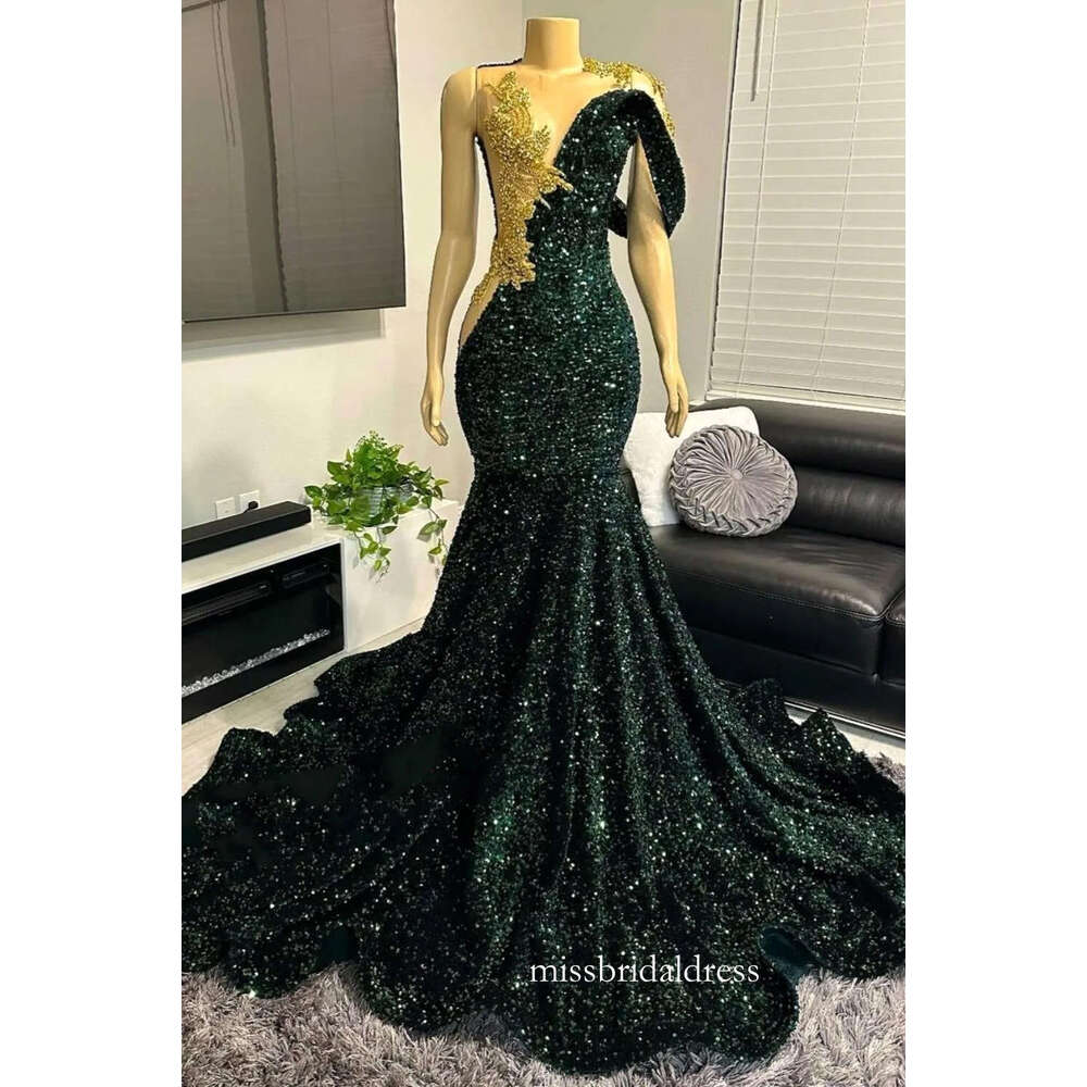 Emerld Green Sequins Mermaid Dresses Sheer Mesh Topgold Lace Appliques Beaded Ruffles Sweep Train Formal Prom Dress Party Gowns Bc18835 0312 D0306