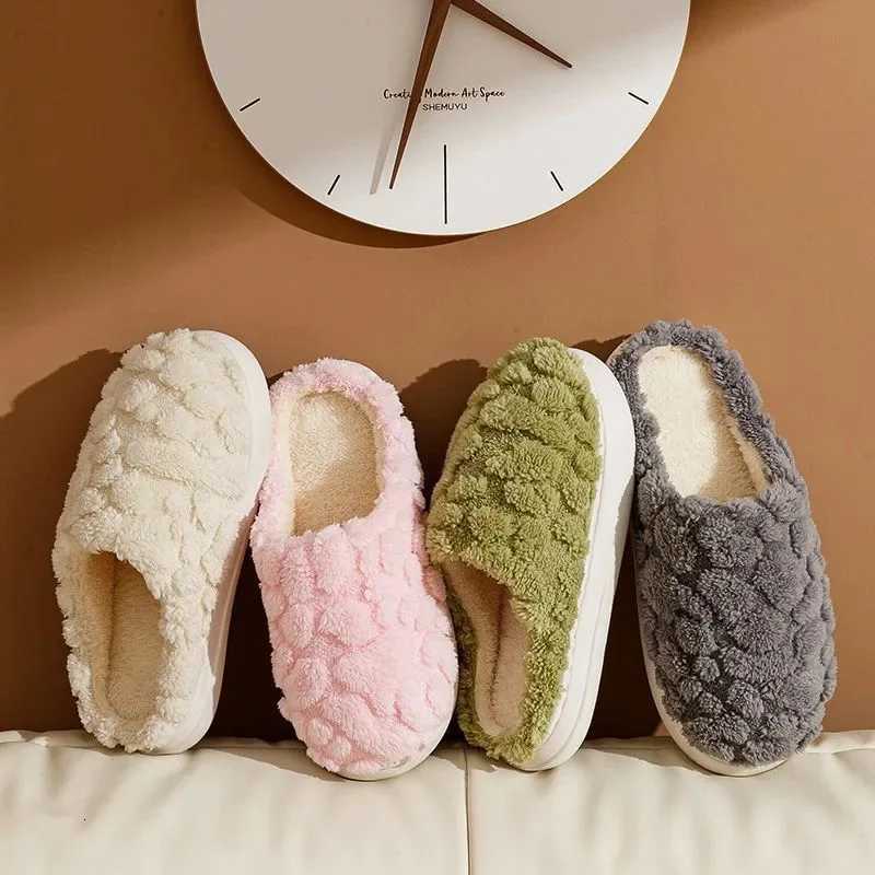 2025 cotton slippers womens indoor warm stepping on shit plush home winter non-slip new cotton mop mens home S260305
