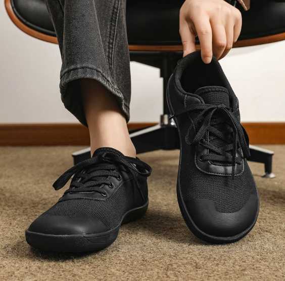 Summer new style wide-toe men's shoes with breathable mesh fabric, running shoes for men, trendy casual sports shoes H260306