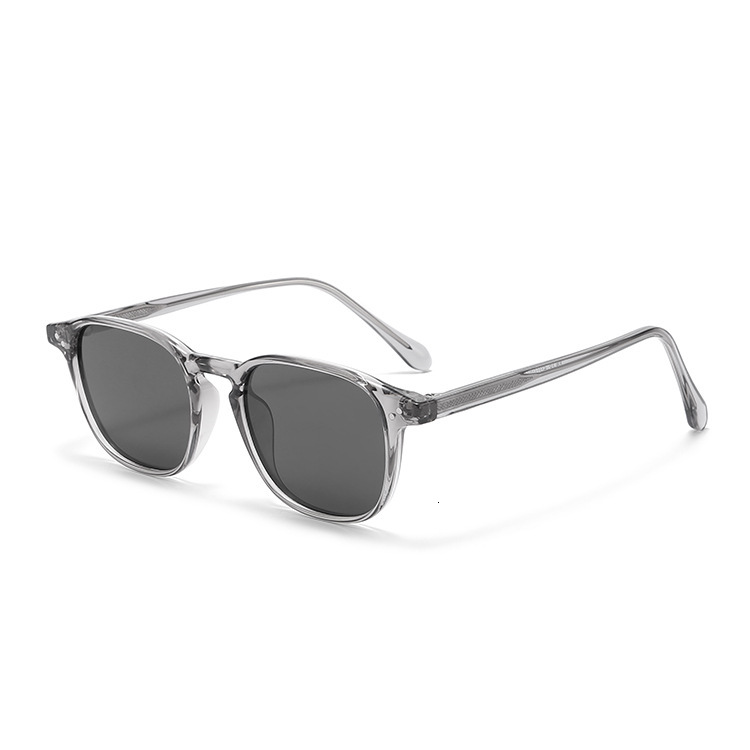 Luxury Style Designer Sunglasses Unisex Popular Fashion Shades UV Protection Anti Glare Lightweight Frame for Daily Wear Party Vacation Outdoor Eyewea