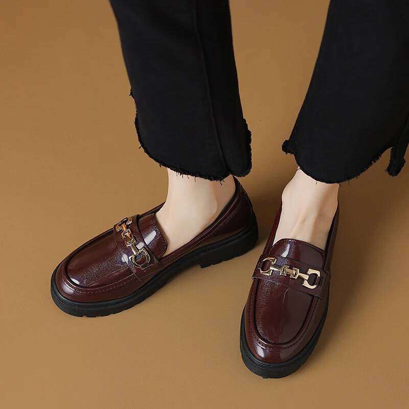 2025 New Spring Female Shoes Women Fashion Mary Janes Round Toe Chain Buckle Flats Platform Casual Loafers Metal Ladies Heels