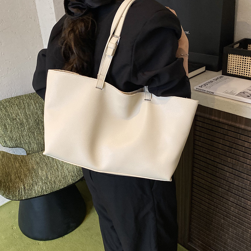Korean style large capacity handbag, simple commuting shoulder bag, lazy style soft PU leather handbag, fashionable women's bag, designer bag
