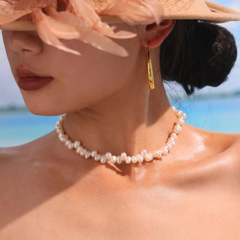 Women's Elegant Necklace: Irregular Freshwater Pearl Necklace For Women Non-fading Fashionable Light Luxury Versatile Collarbone Chain Daily Gift