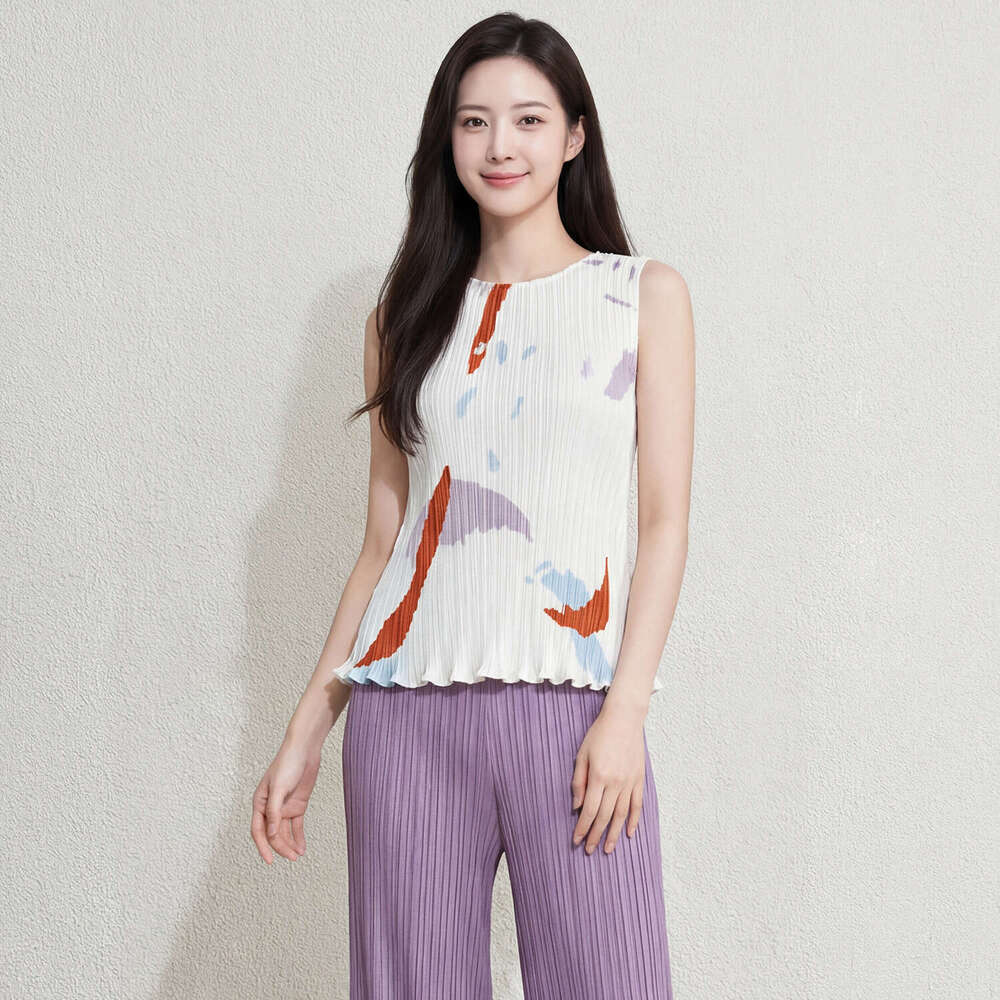 Miyake's high-end sleeveless for women, new summer style, Designer round neck, waist-cinching, slimming, printed pleated tank top T-shirt