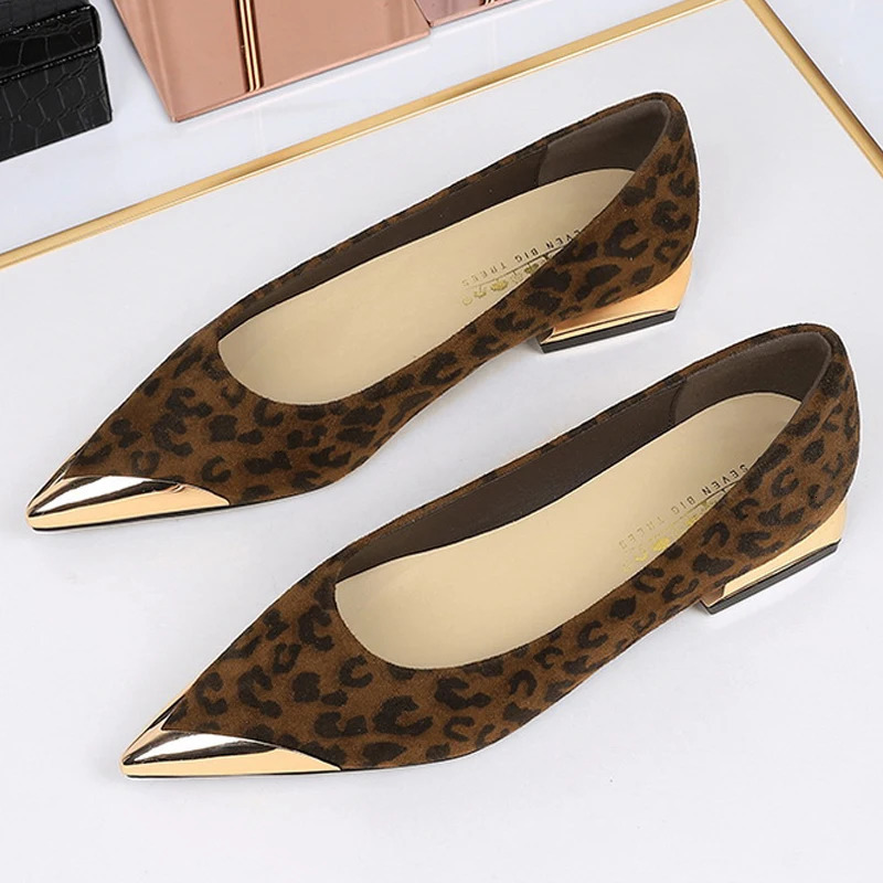 Retro womens low heeled shoes suede Ladies shoes Metal pointed tip women shoes Comfortable Female shoes low heel Office shoes 260306