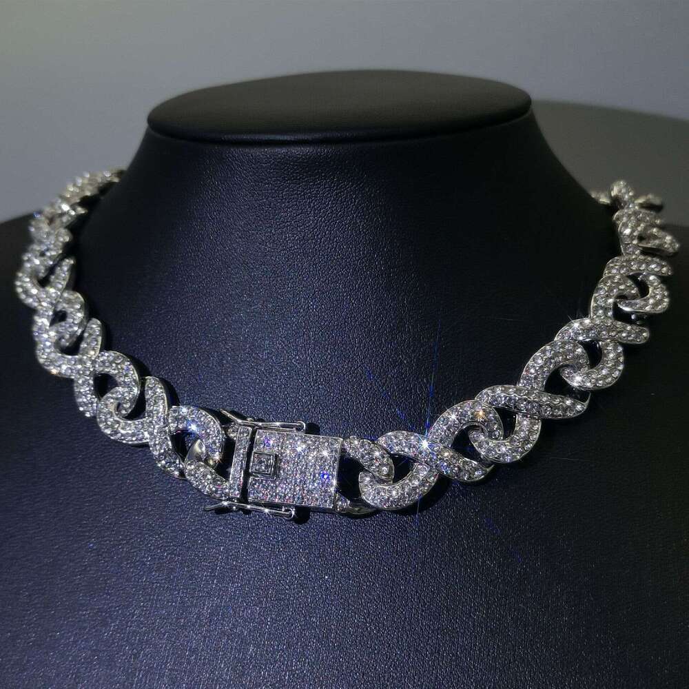 Cross-border European and American 8-shaped with full diamond accents, high-quality alloy necklace, men's hip-hop cool Cuban chain manufacturer