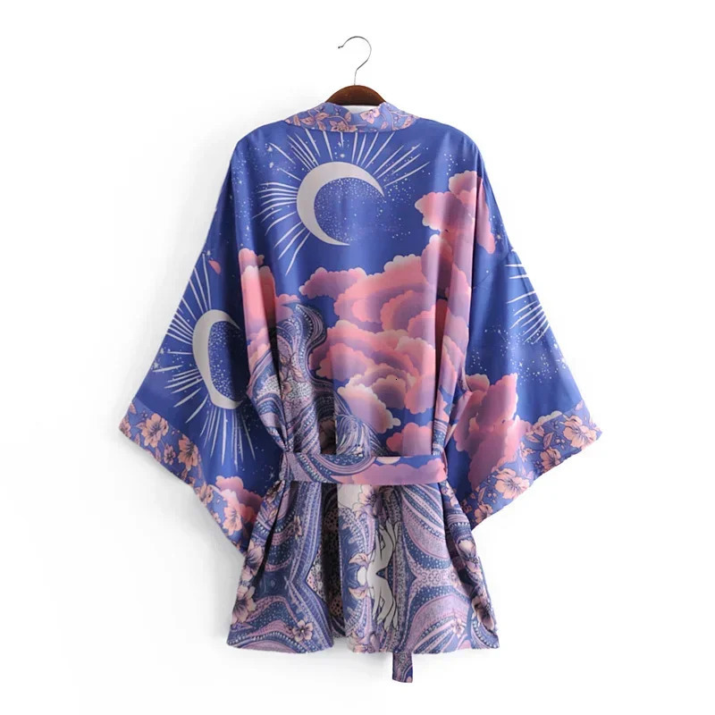 Boho Queens Vintage Star and Moon Floral Print Sashe Bohemian V Neck Batwing Sleeves Happie Short Robe Kimono 260228