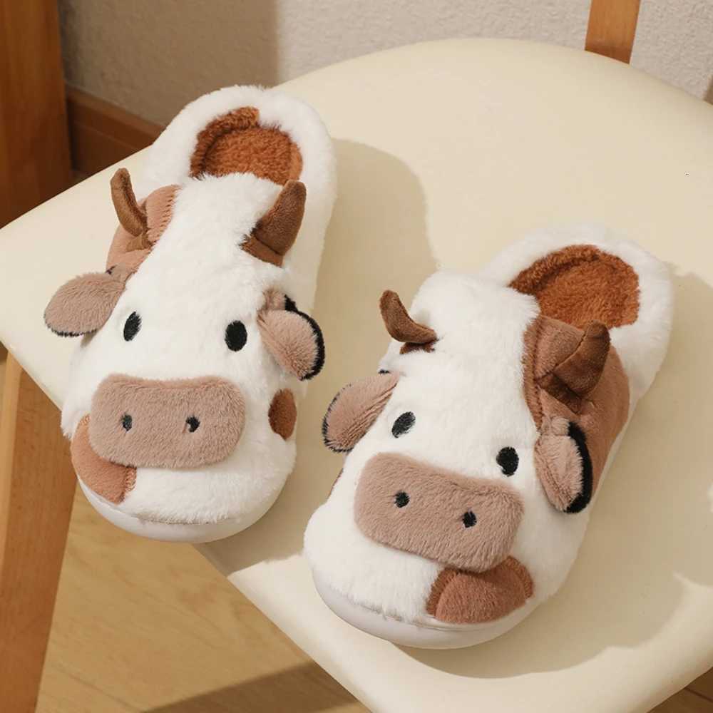 New winter neutral cartoon cow warm plush slippers for couples indoor anti slip home slippers for men and women home cotton sh S260305POEQ
