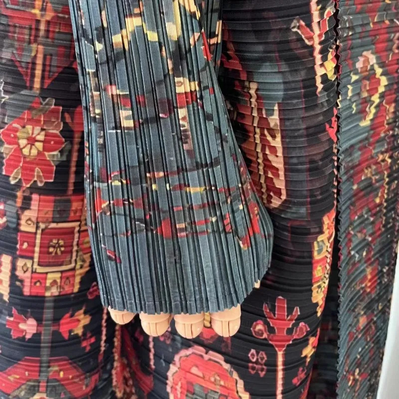 Miyake Pleated Foldable Collar Long Sleeved Retro Printed Dress Belt Womens 2024 Abaya Style Original Fashion Loose Jacket 260228