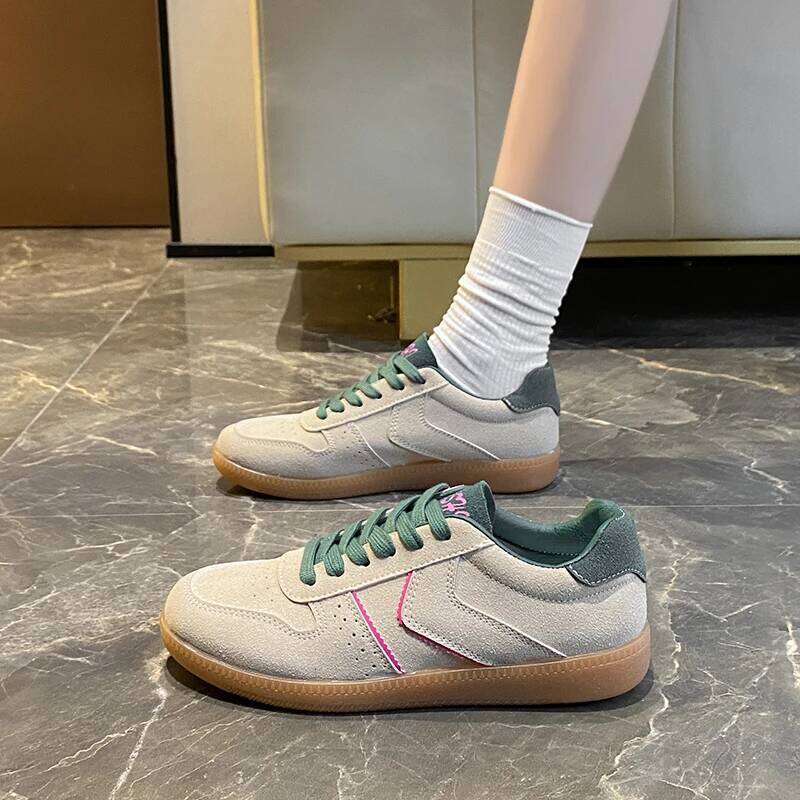 2026 Spring and Autumn New Women's Casual Sports Fashion Color blocked Lace up Running Outdoor Flat Shoes