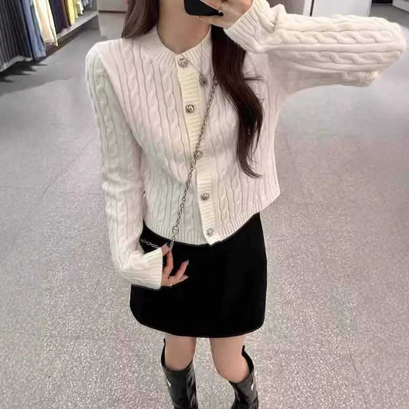 Korean Chic Cropped Sweater Jacket for Women Simple All-Match Round Collar Twist Knitted Cardigan Autumn Winter Buttons Knitwear M260306