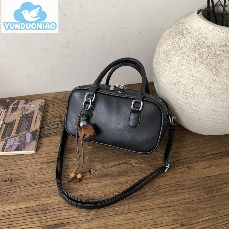 YUNDUONIAO new unique pillow style high-end handbag autumn and winter new bowling shoulder crossbody bag multifunctional women's bag