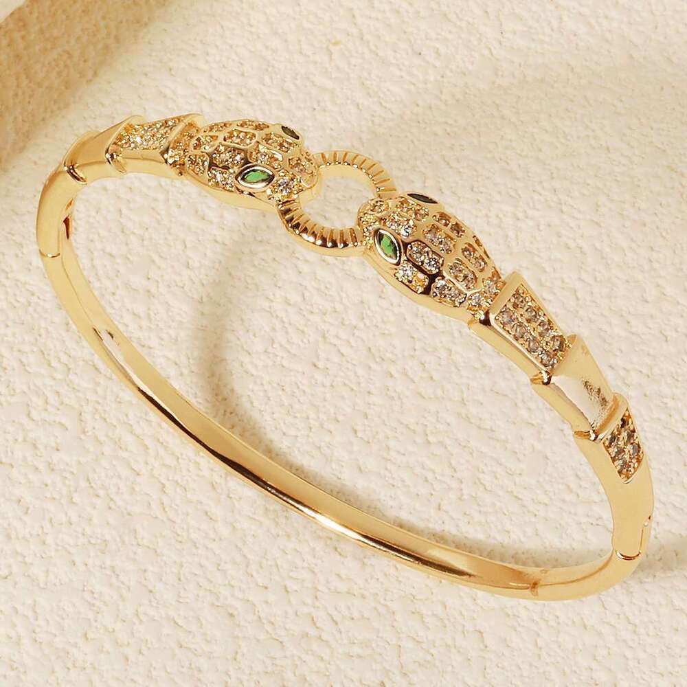 Fashion Metal Light Luxury High-End Copper Bracelet, Inlaid Zirconia Gold Plated Open Cuff, Versatile Jewelry for Women