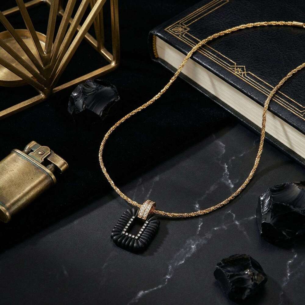 Vintage Geometric Hollow-Out Black Earrings And Necklace Set Light Luxury High-End Niche Style Jewelry For Women High-Quality