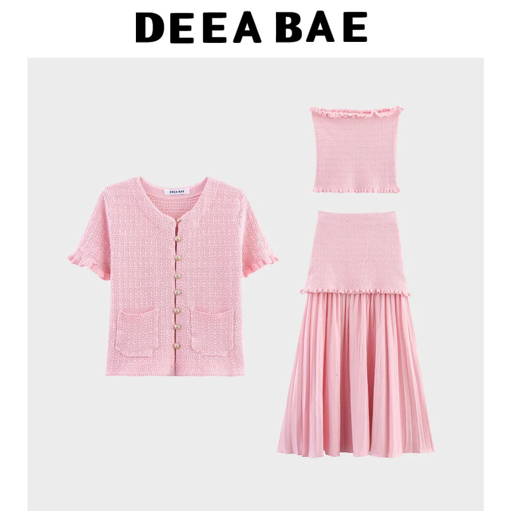 DEEABAE Autumn And Winter Round Neck Buckle Decoration Gentle and Versatile Short Sleeve Knitted Cardigan Half Skirt Set 260305