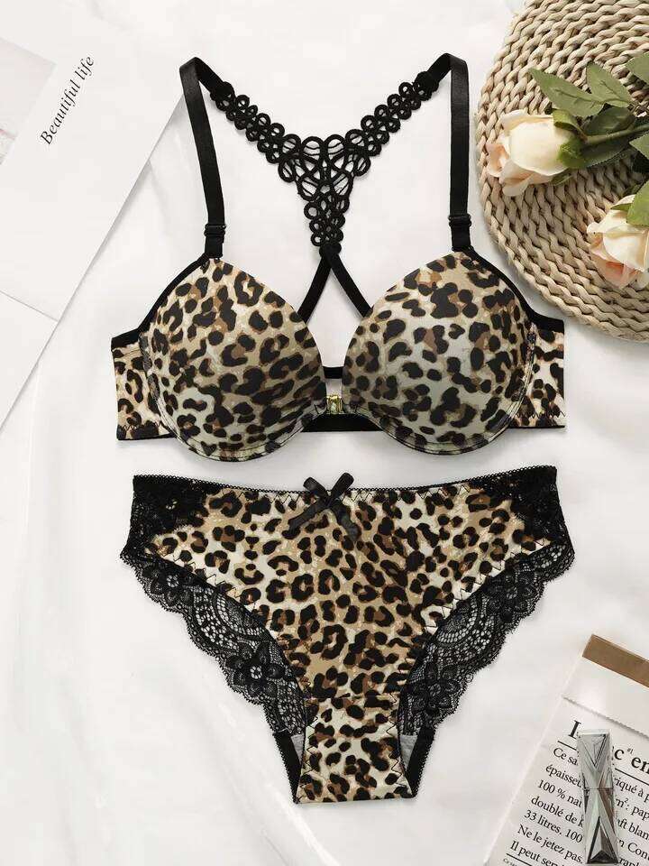 Ladies' New Leopard Print Sexy And Comfortable Front Bbutton Beautiful Back Lace Triangle Underwear Set A3159