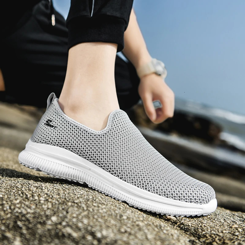 Shoes Men Loafers Light Walking Breathable Summer Comfortable Casual Shoes Men Sneakers Zapatillas Hombre Plus Couple 260305