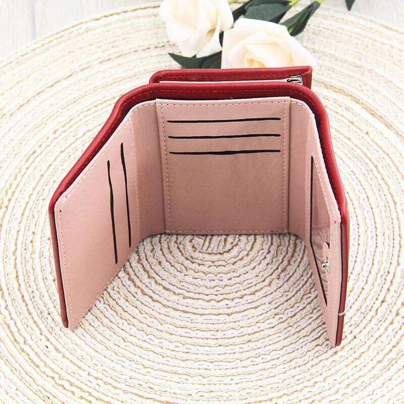 New Women's Wallet Cute Cartoon Letter Printed Students Coin Purse Triple Fold Short Style Wallets for Women Girls Handheld Bags C260304