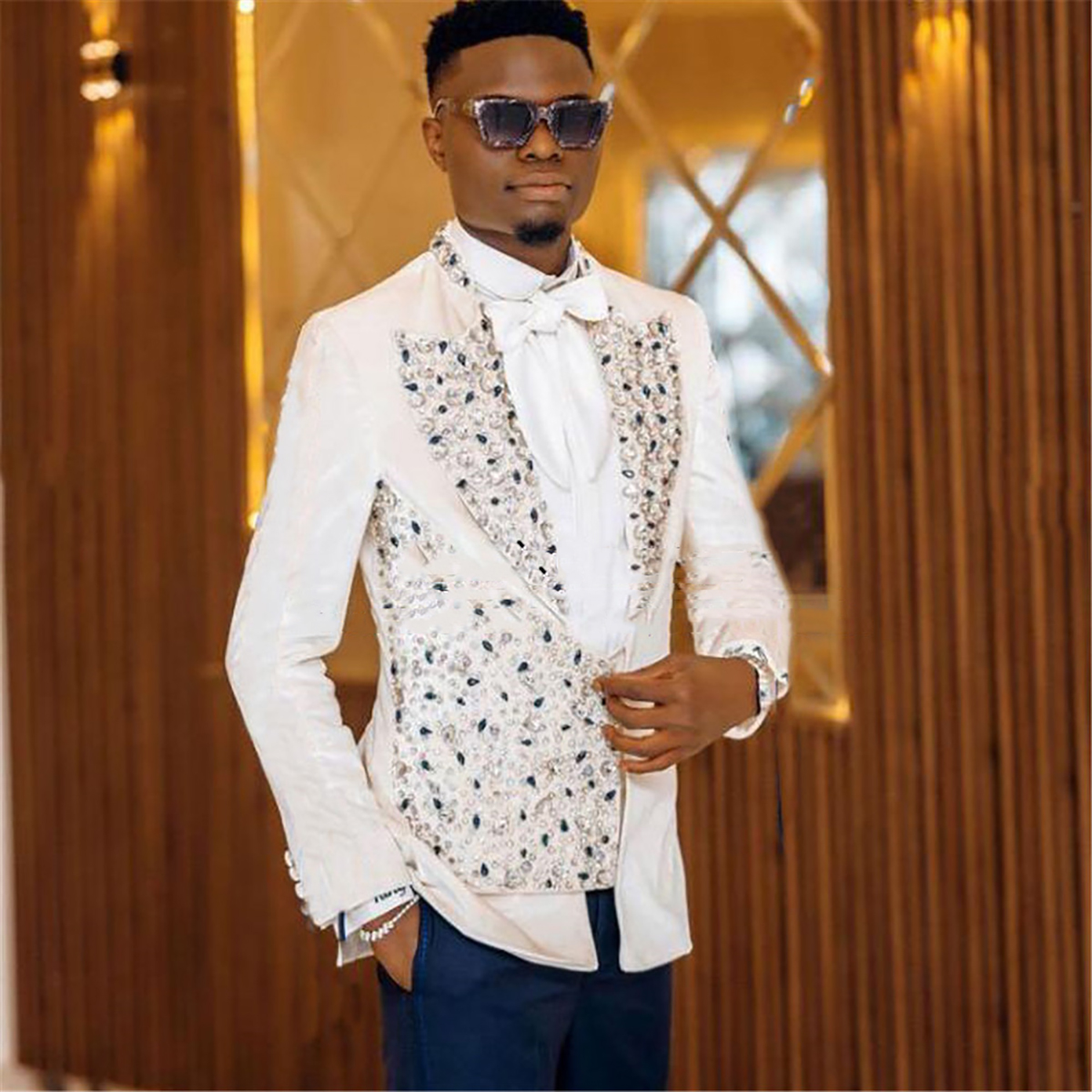 Designer Men Tuxedos 2 Pieces Colorful Beads Groom Wear Prom Party Jacket Pants Formal Working Sets Customized