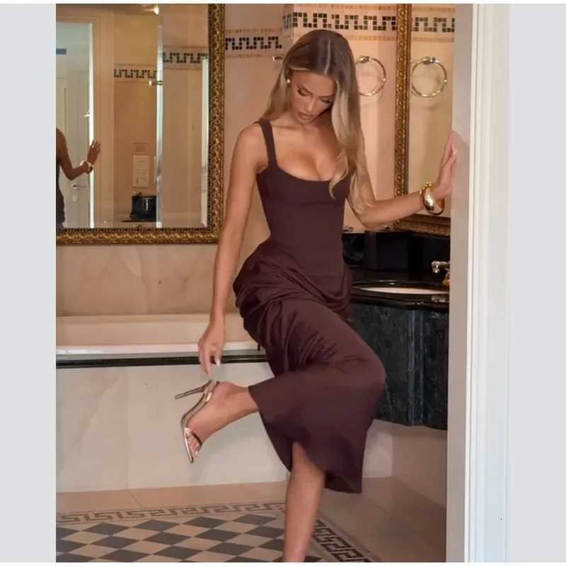 COOBBU Brown Sexy Pleated Mini Dress Women 2026 Fashion Square-neck Sleeveless Bodycon Backless High Waist Dresses Lady Party X260306