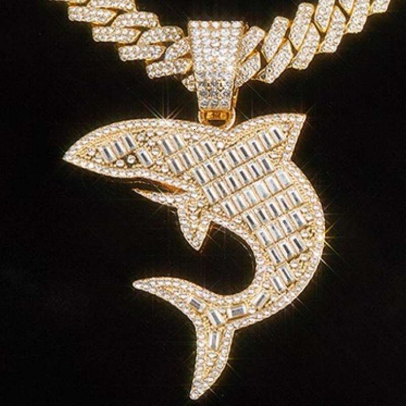 European and American hip-hop shark high-quality fashion T-cut diamond alloy Cuban chain necklace pendant, direct factory sale