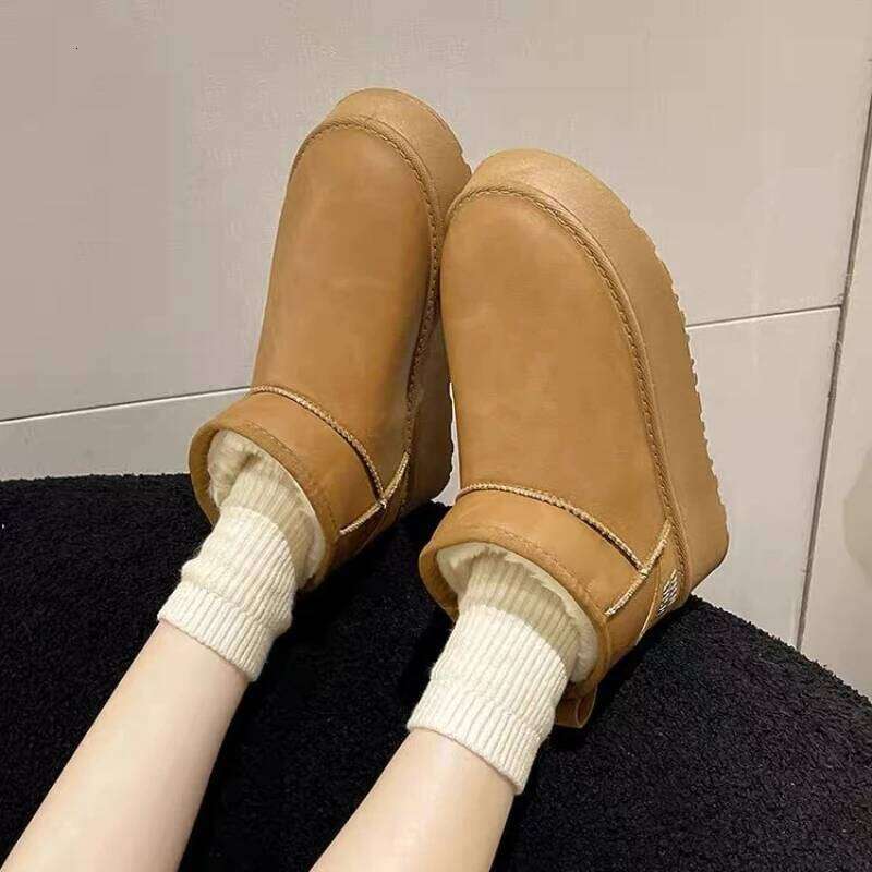 2025 Winter New Women's Warm and Comfortable Flat Fashion Casual Short Boots for Snowy Weather