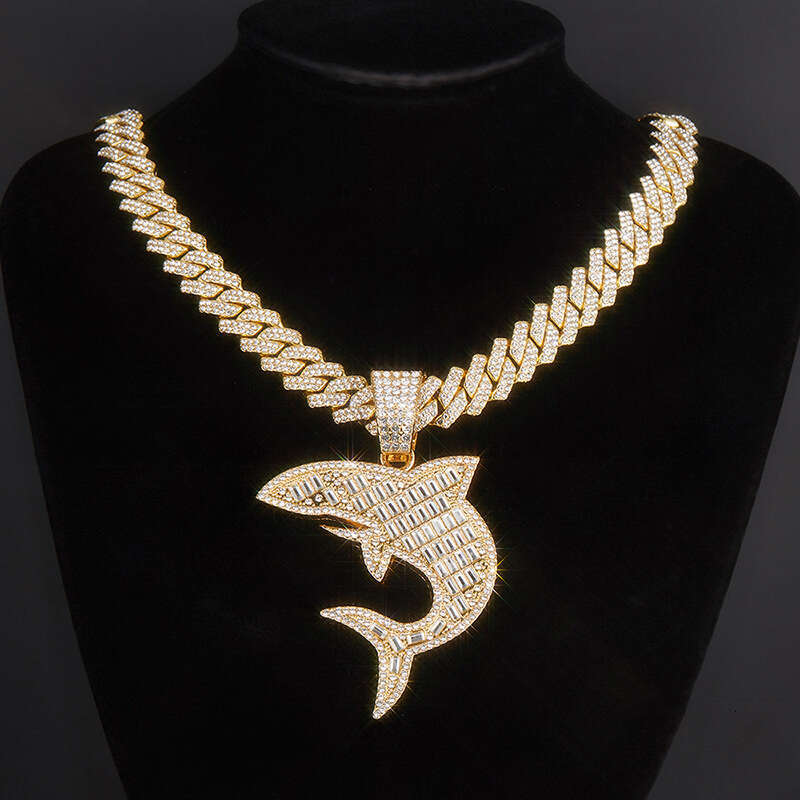European and American hip-hop shark high-quality fashion T-cut diamond alloy Cuban chain necklace pendant, direct factory sale