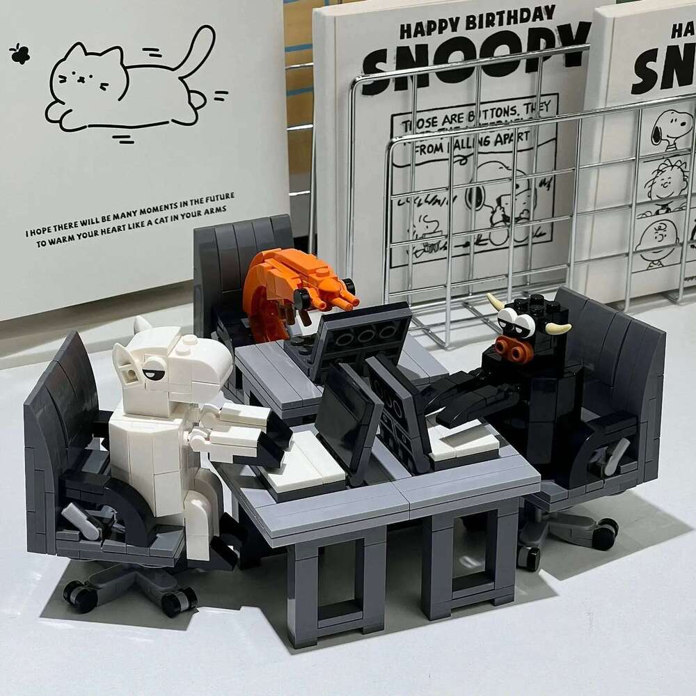 2026 New Hot Building Block Cattle Horses Shrimp Model Figurines Assembly Randomly Mixing Internet Celebrity Creative Parodies Z260305