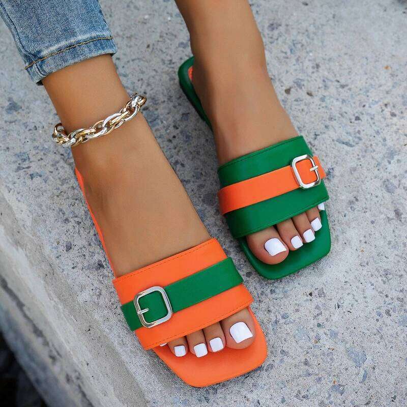 2026 New Women's Hot Selling Trendy Sandals Outdoor Casual Wear resistant Lightweight Flat Shoes