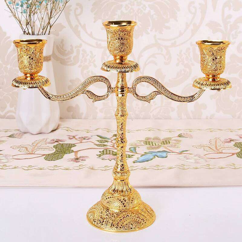 Small Gold Metal Wedding Candlestick European Candle Holder Table Candlelight Dinner Hotel Home Decor Anniversary Candelabrum XJ260305