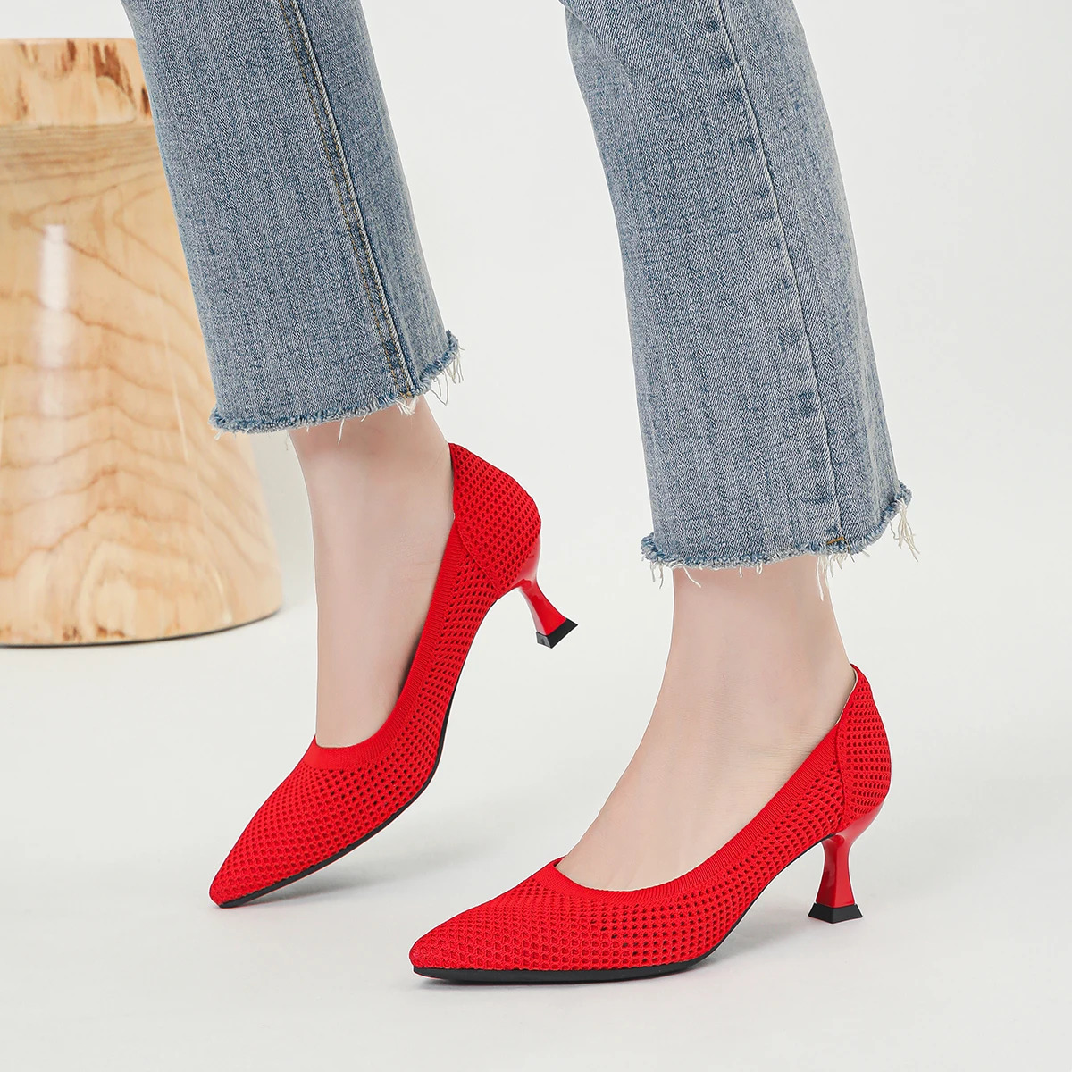 Large Womens Summer High Heels Mesh Breathable Knitted Non slip Rubber Sole Fashion Soft Lightweight Pointed Shoes 260306