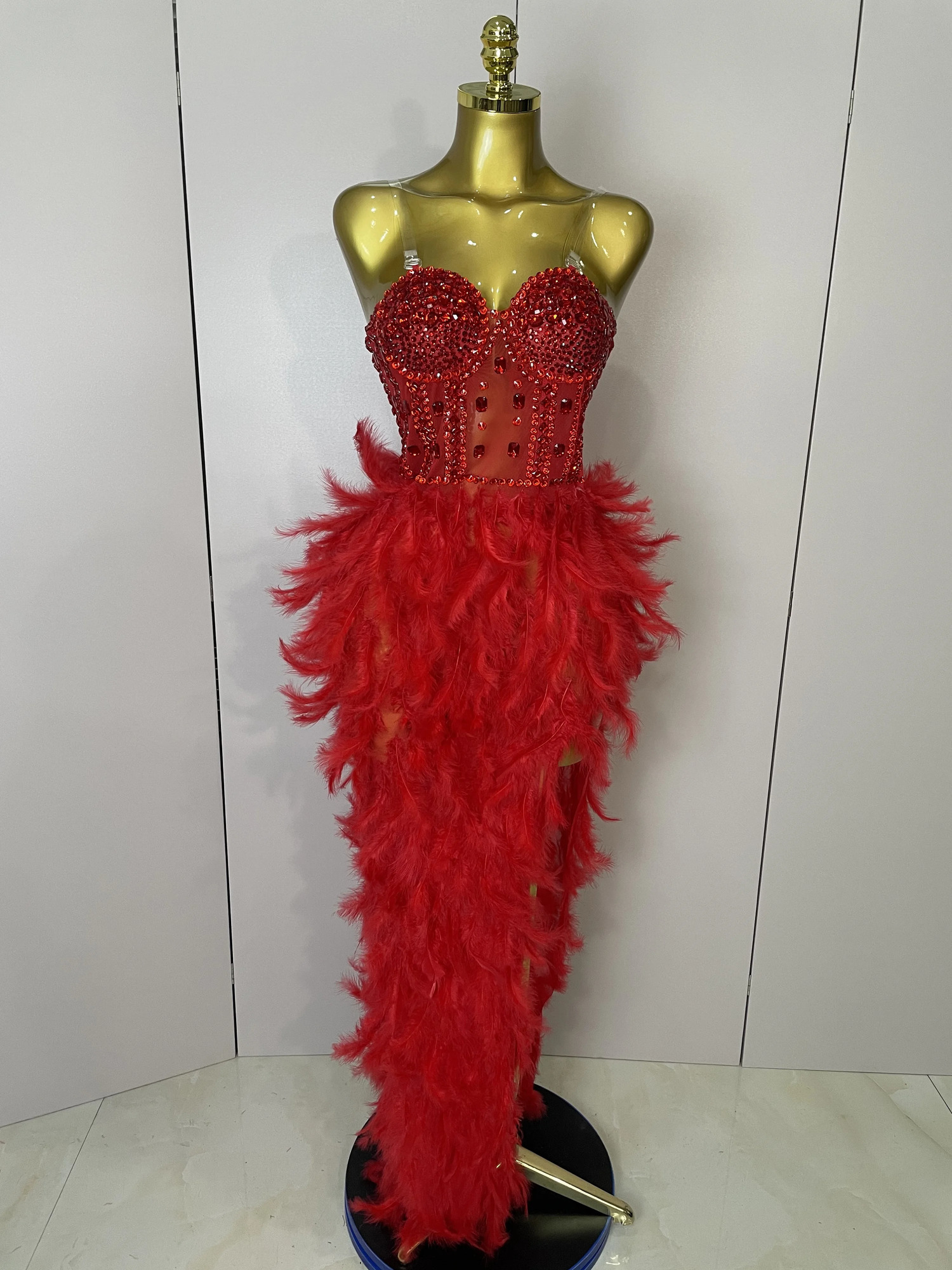 Stock Women Sexy Sparkly Rhinestone Mesh Feather Long Dress Elegant Evening Party Celebrate Birthday Performance Costume 260302