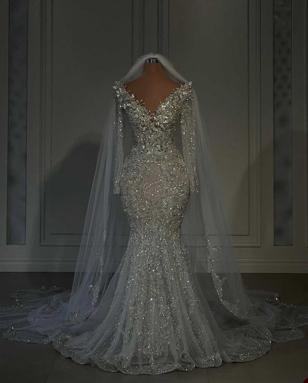 2026 Glitter V Neck Wedding Dresses Crystal Mermaid Bridal Gowns Sequins Beading Sweep Train Long Sleeve Custom Made Bride Dress Plus Size