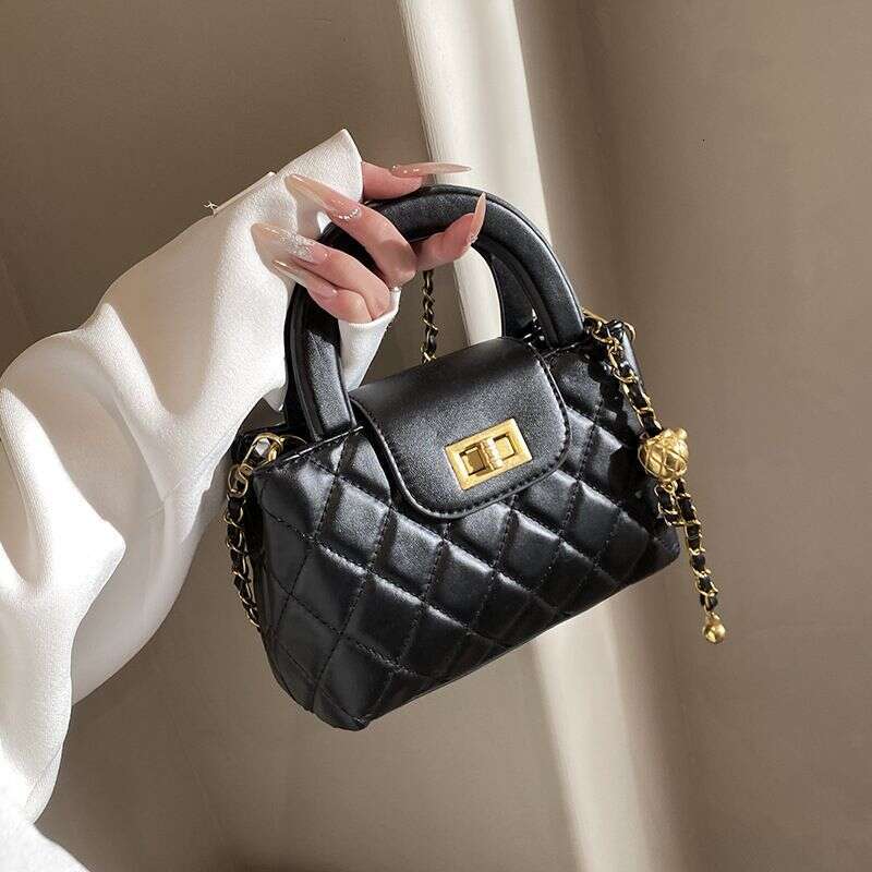 Mini Diamond Chain Women New Spring And Summer Fashion Handbag Commuting Shoulder Crossbody Small Bag XIU LAI SI