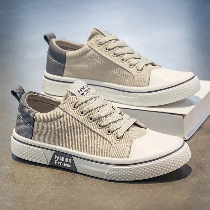 2026 Summer Mens Breathable Versatile Skateboarding Shoes Mens Soft Bottom Casual Sports Trend Fashion Canvas Shoes 48size 260305