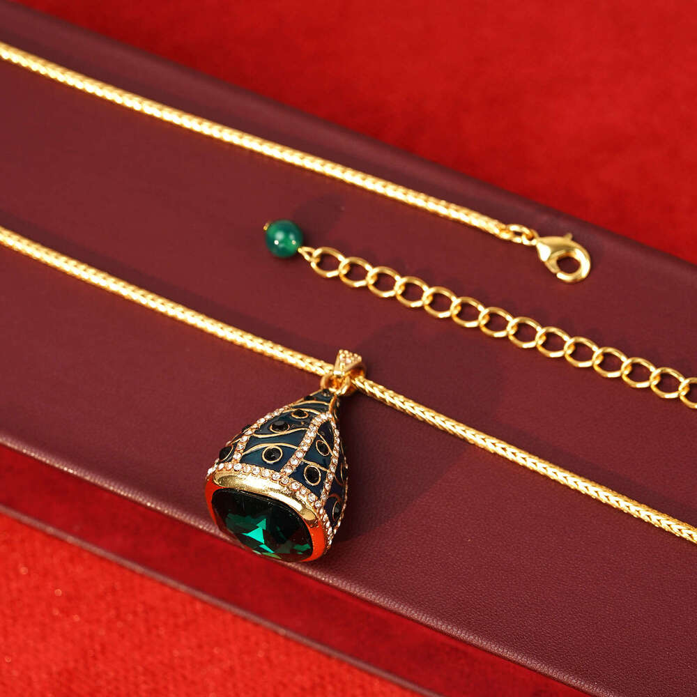 Vintage Light Luxury High-End Micro-Inlaid Zircon Pendant Titanium Steel Necklace Women Elegant Neck Jewelry Collarbone Chain High-Quality