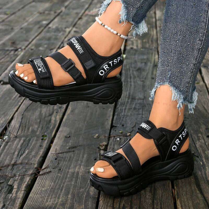 2026 Summer New Women's Fashion Design Thick Bottom Casual Fashionable Hot Selling Comfortable Plus Size Sandals