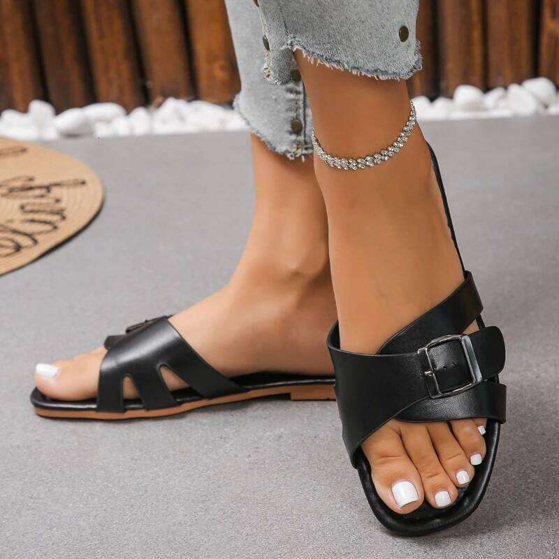 Summer 2025 Women's New Fashionable and Bestselling Cool Trailer Outdoor Comfortable Non slip Sandals