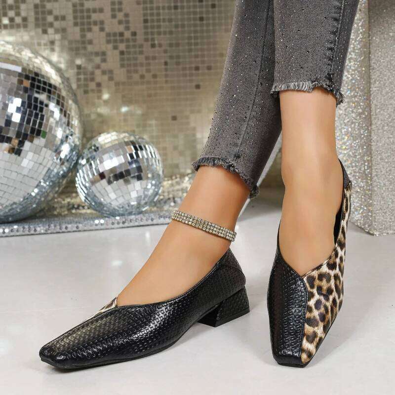 2026 Spring New Women's Square Toe Flats Leopard Print Design Fashion Casual Comfort Sneakers