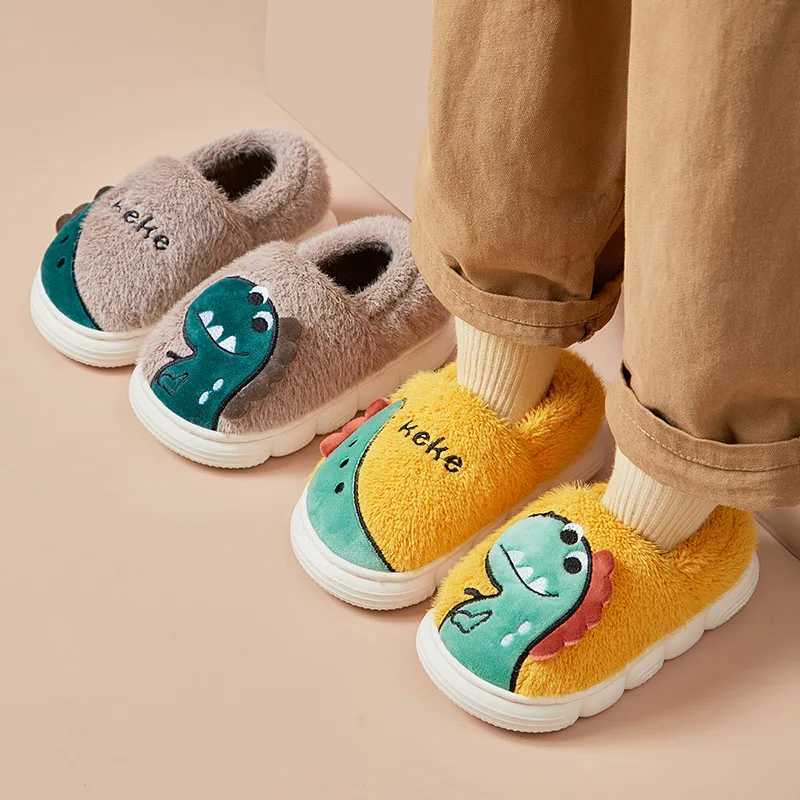 Fashion Girls Shoes 2025 Winter New Kids Boots Fashion Versatile Boys Slippers Comfort Versatile Girls Home Cotton Slippers S260305