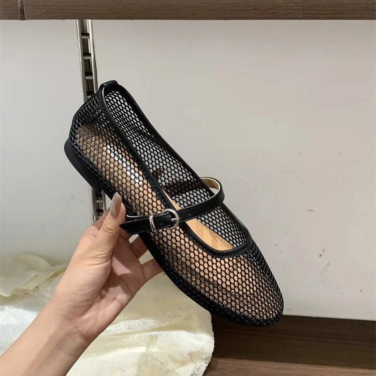 Fishing Net Shoes Womens Flat Mary Janes Shoes Summer Shallow Buckle Strap Sandals Ladies Summer Cut Out Loafers 260303