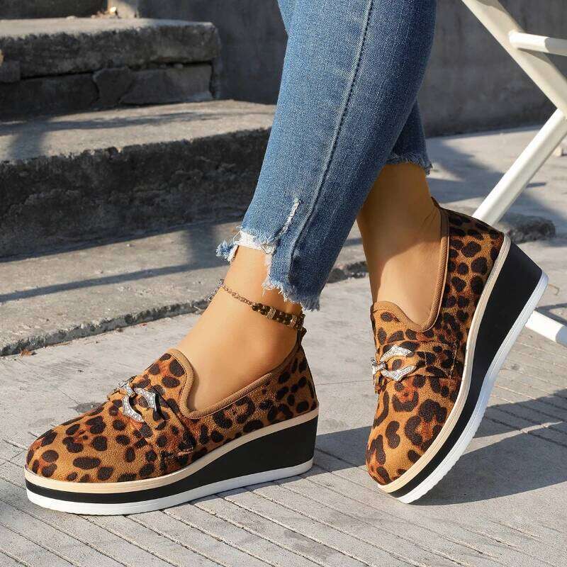 2026 new women's fashionable hot selling non slip wear-resistant sports comfortable and breathable casual shoes